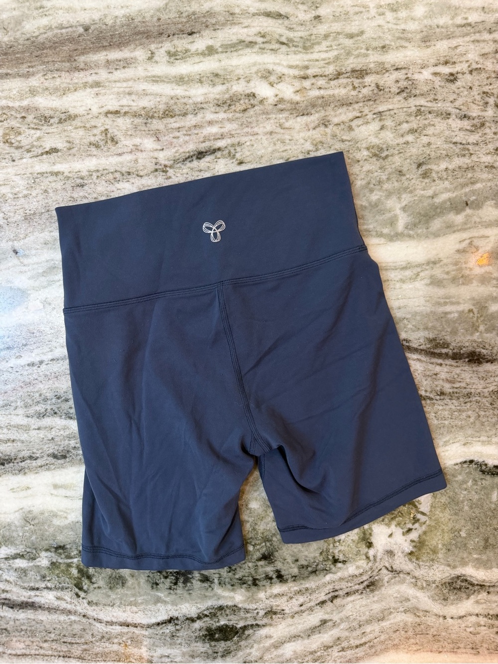 Aritzia TNA Nvay Blue Biker Shorts High-Waist 7”